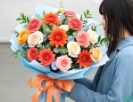 去接男朋友要买什么花