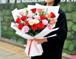 男生成人礼送什么花好