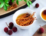 虫草花和杨梅泡酒作用