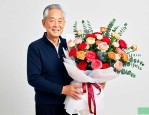 70岁男士生日送什么花