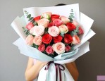 女生生日花束送什么花