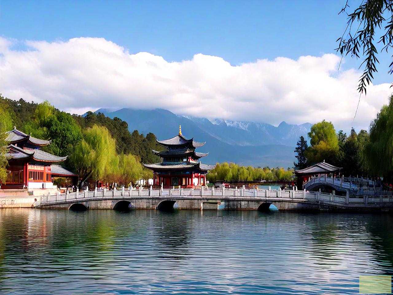 丽江玩一趟大概多少钱