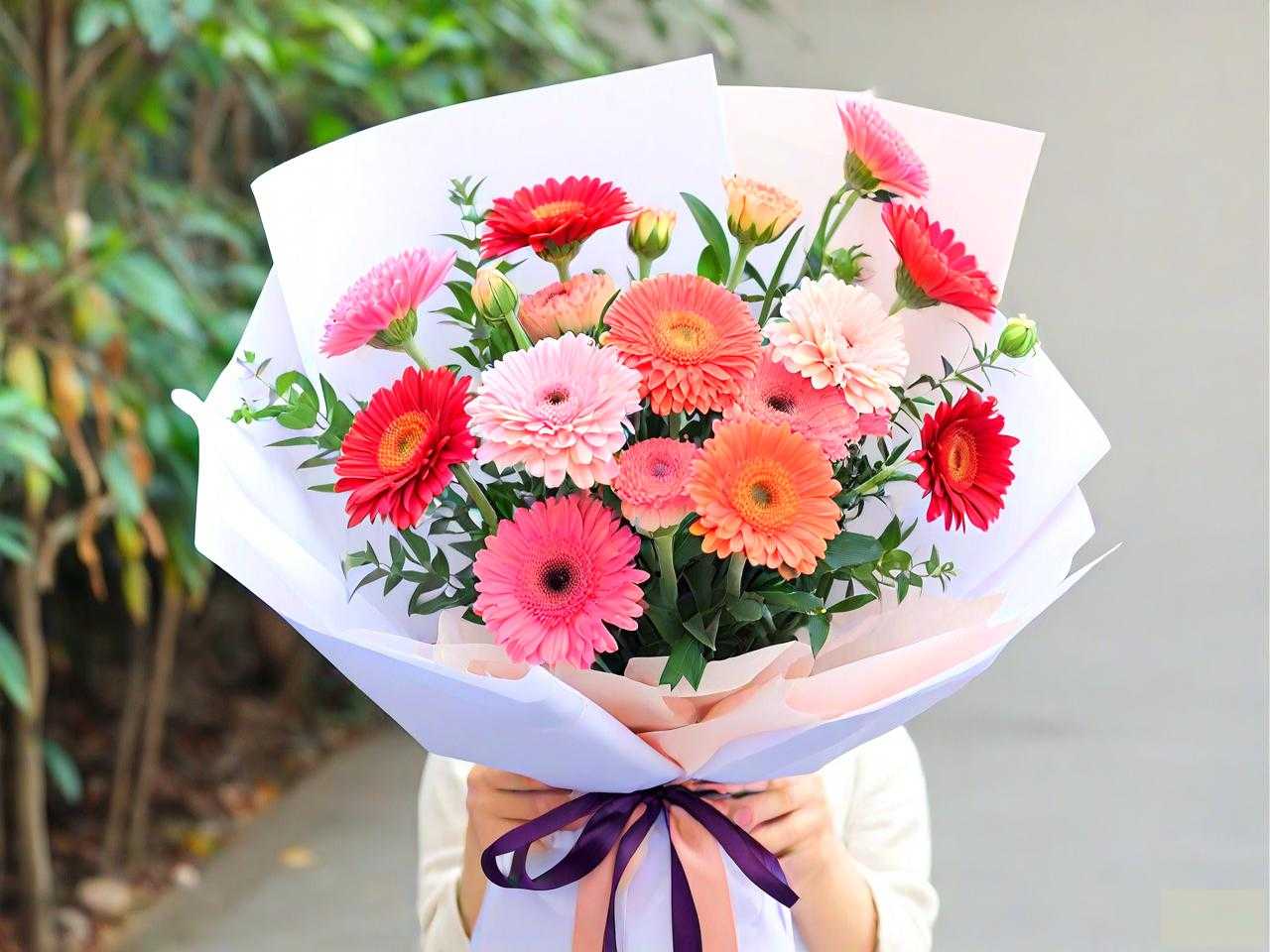 阿姨生日送花送什么花