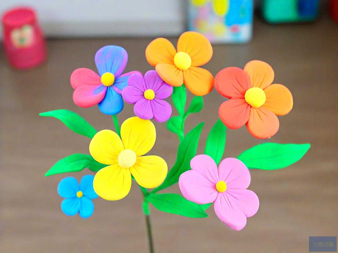 儿童手工彩泥花朵制作